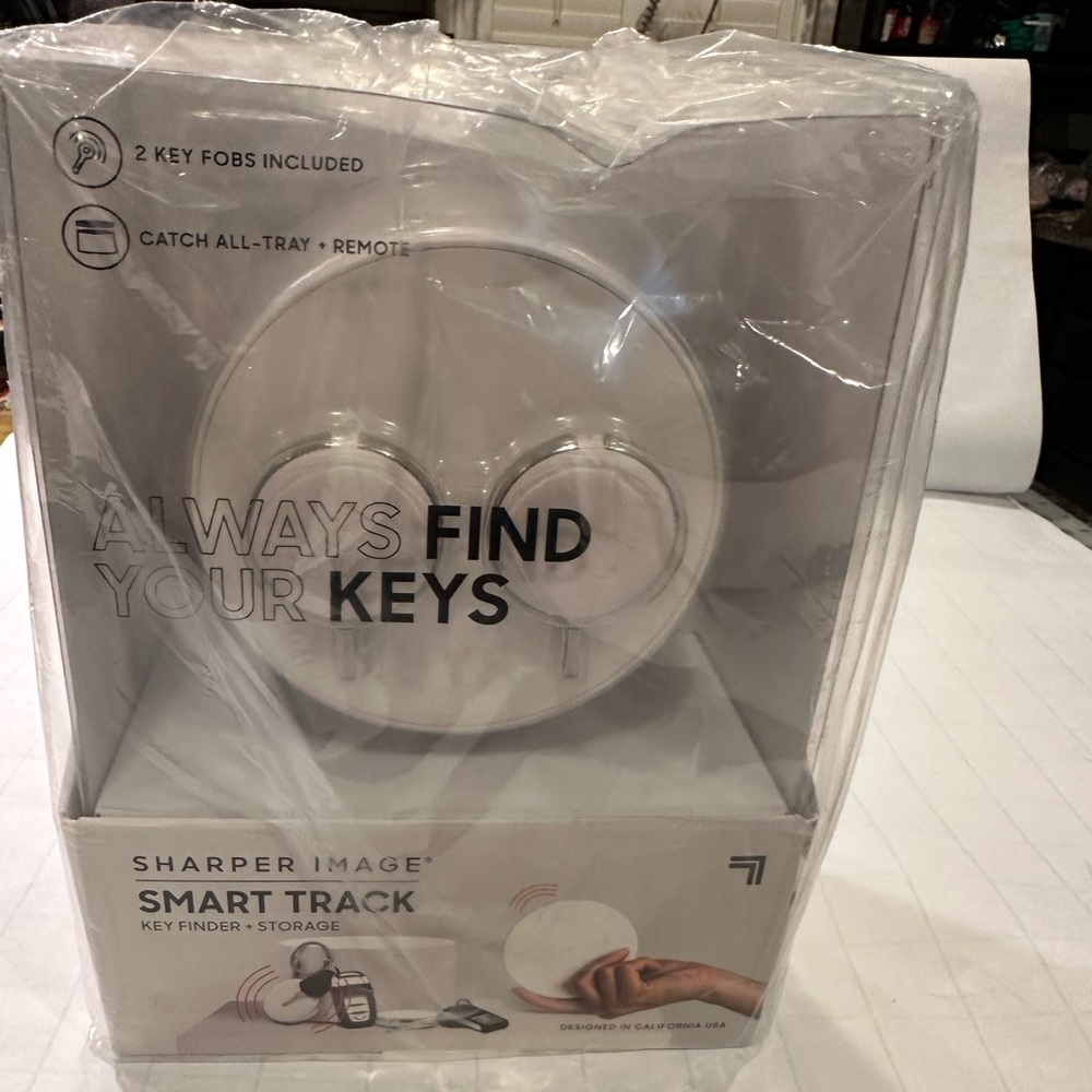 Sharper Image Auto Keyfinder Magnetic Smart Tracker and Storage